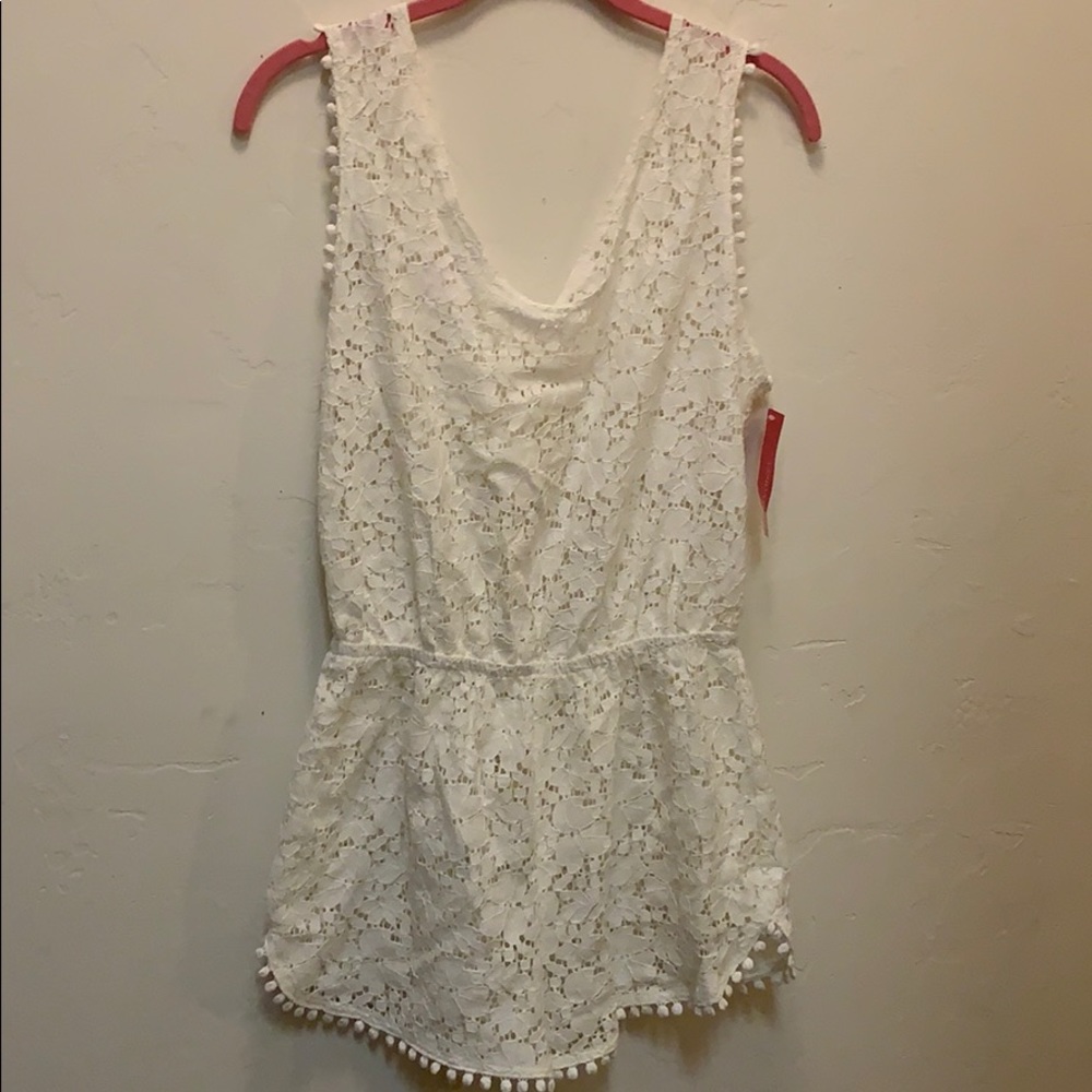 NWT Lace tie-back tassel romper 🌵 - Picture 2 of 4